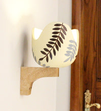 Load image into Gallery viewer, TRENDING LEAF PATTERN WALL LAMP
