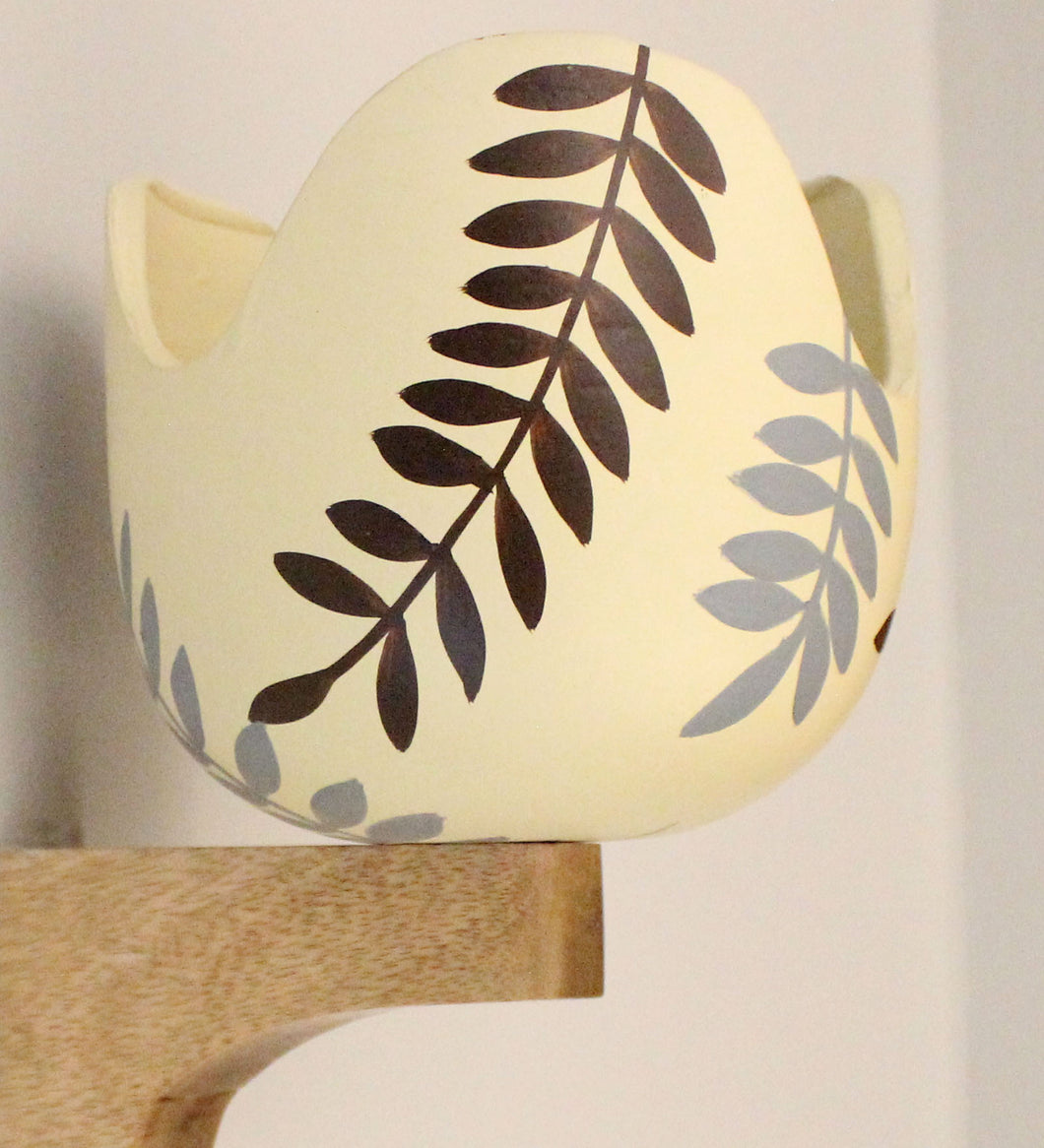 TRENDING LEAF PATTERN WALL LAMP