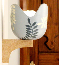 Load image into Gallery viewer, UNIQUE GREY LEAF PATTERN WALL LAMP
